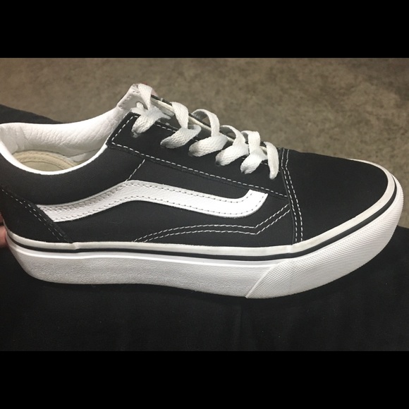 ❌❌SOLD❌❌ Vans Old School “Platform Version” - Picture 2 of 4